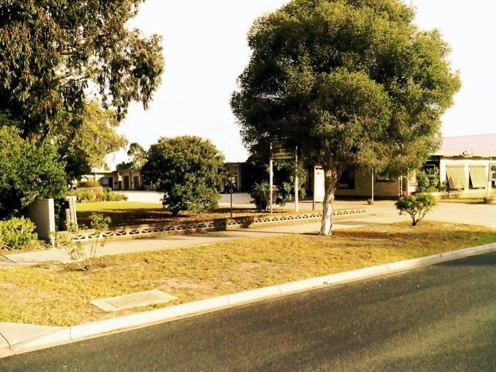 Glynlea Motel Horsham Exterior photo
